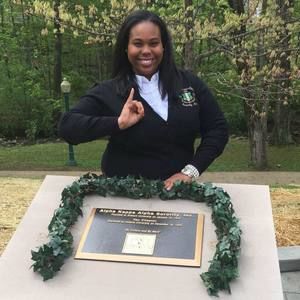 Meet your Posher, Kayla